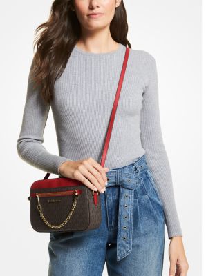 Jet Set Large Logo Crossbody Bag - Image 23